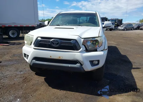 2013 Toyota Tacoma Prerunner V6 z USA, uszkodzony, nr VIN 5TFTU4GN7DX036601